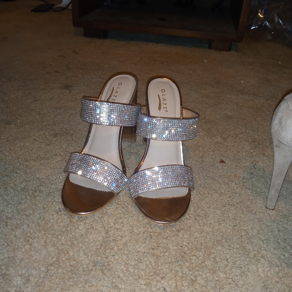 High heels - Picture 2 of 2